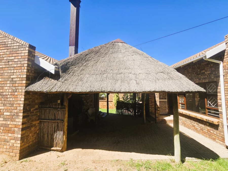 3 Bedroom Property for Sale in Pentagon Park Free State
